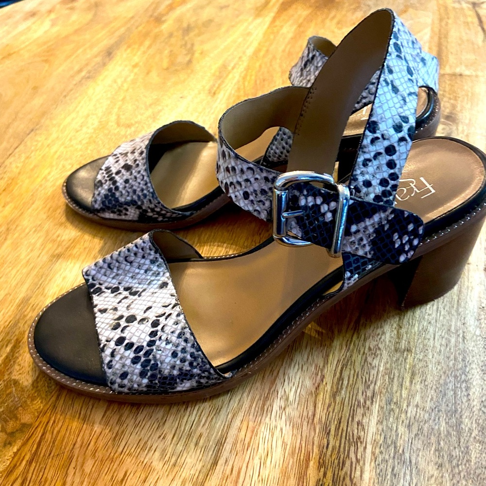 Franco Sarto Heel Size 9 like new
